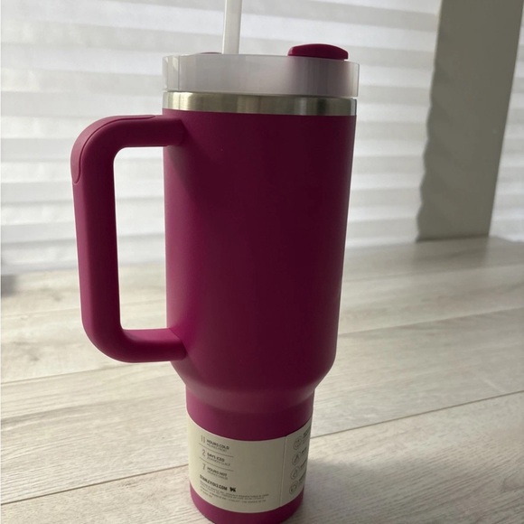 NEW Stanley The Quencher H2.0 Flowstate™ Tumbler | 40 OZ - Picture 6 of 9